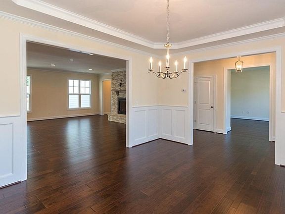 5th image of 165 Fords Colony Dr