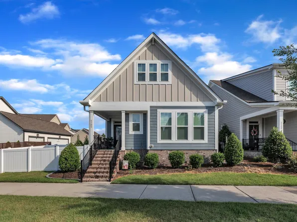 5105 Beckom St, Raleigh, NC 27616