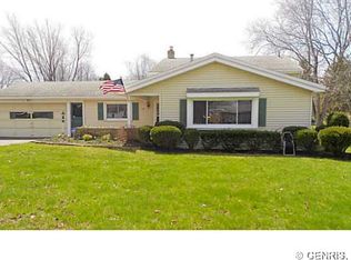 11 Hillswood Rd, Rochester, NY 14624