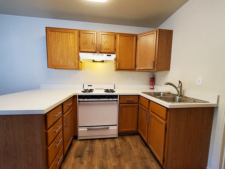 1710 Main St #C — Photo 5