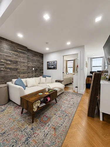 34 8th Ave #3A Photo 1