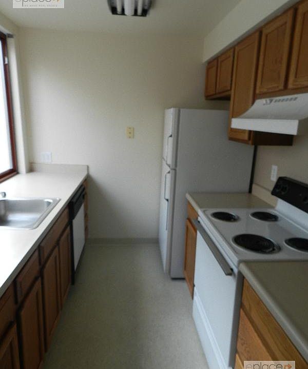 1st image of 80 Auburn Park APT 103