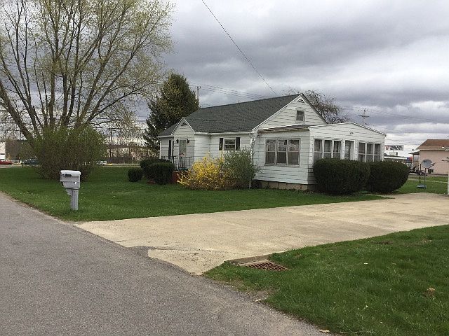 2nd image of 171 Maplecrest Ave