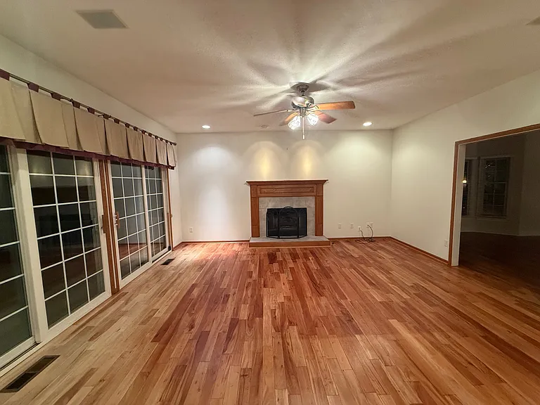 2764 Rising Meadow Dr — Photo 5