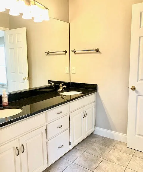5405 Lakepointe Ct — Photo 9