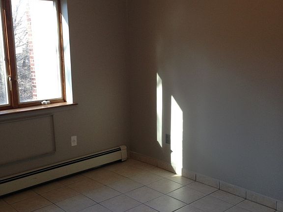 5th image of 2331 Steinway St APT 2