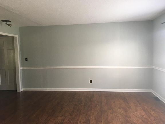 3rd image of 536 Glenway Ave