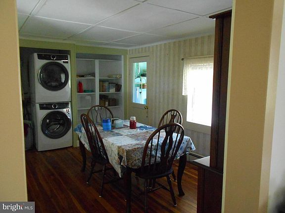 5th image of 5841 Hudson Wharf Rd