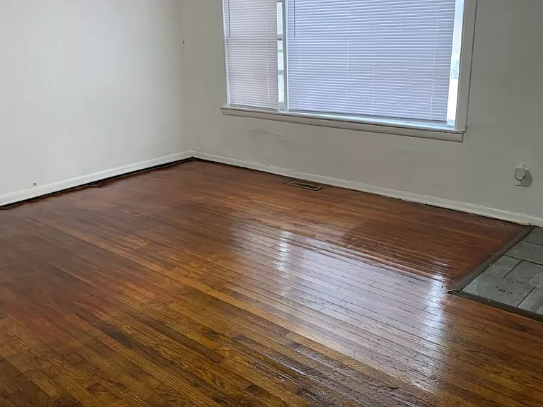 5124 Ohio St — Photo 3