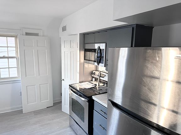 2nd image of 4453 N Marlborough Dr #2