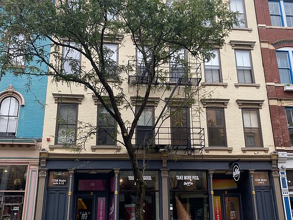 2nd image of 1338 Main St #2
