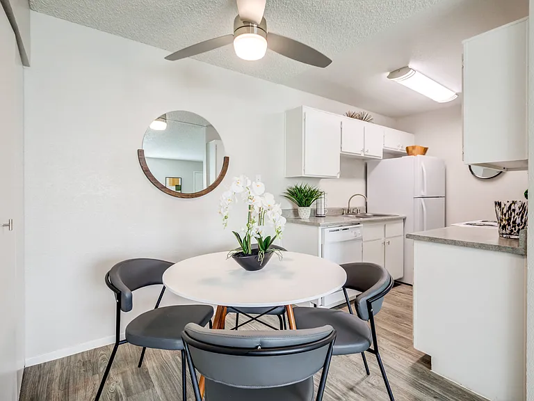 Gramercy Parc Senior Apartments — Photo 17