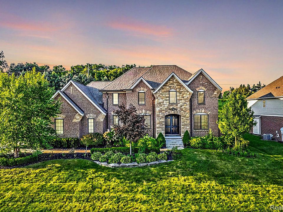1st image of 10486 Stoney Point Dr