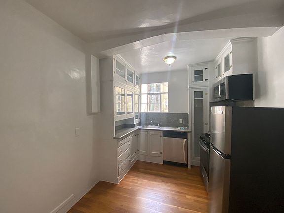 3rd image of 351 Grove St #2