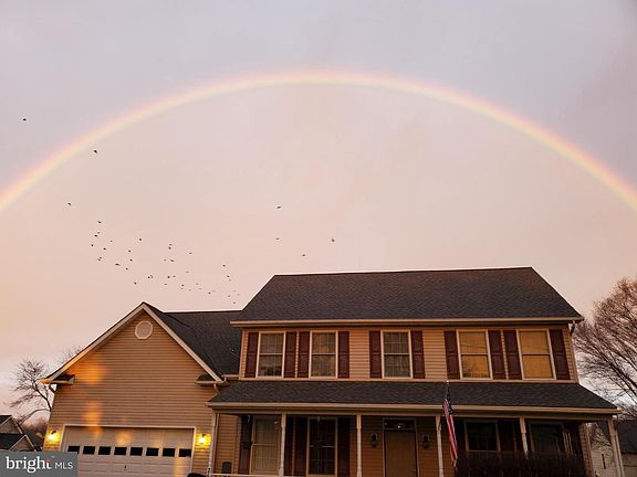 2nd image of 2643 Middle Rd