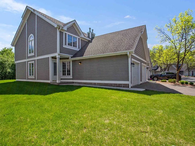Seasons Villas — Photo 26