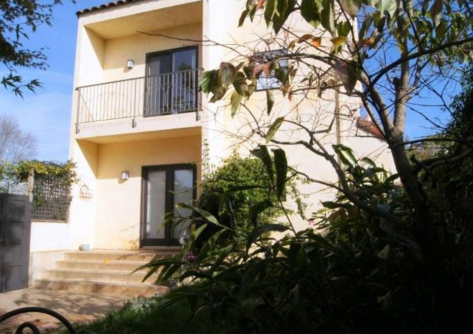 Entrance from private yard