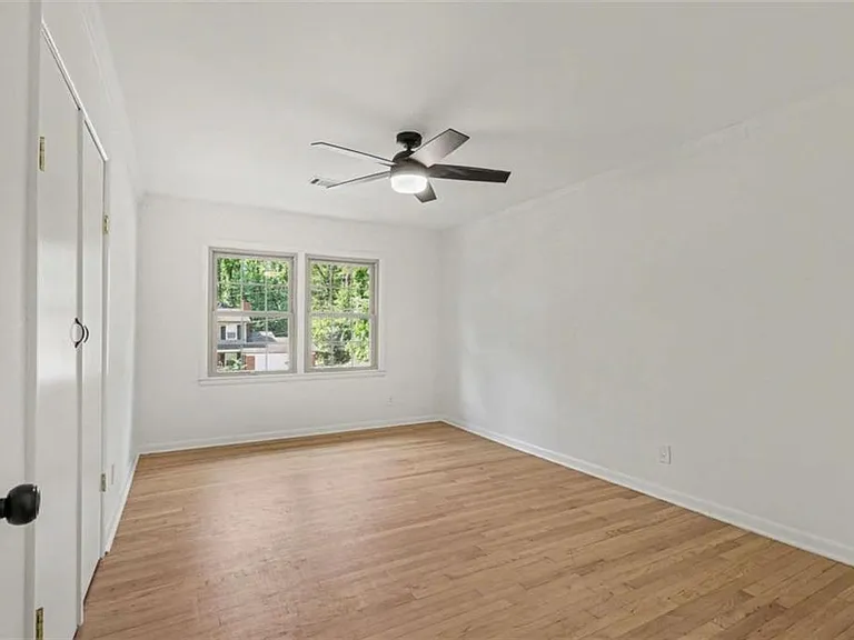 3582 Cloudland Dr — Photo 19