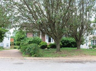 122 W Harbor Ct, Hendersonville, TN 37075