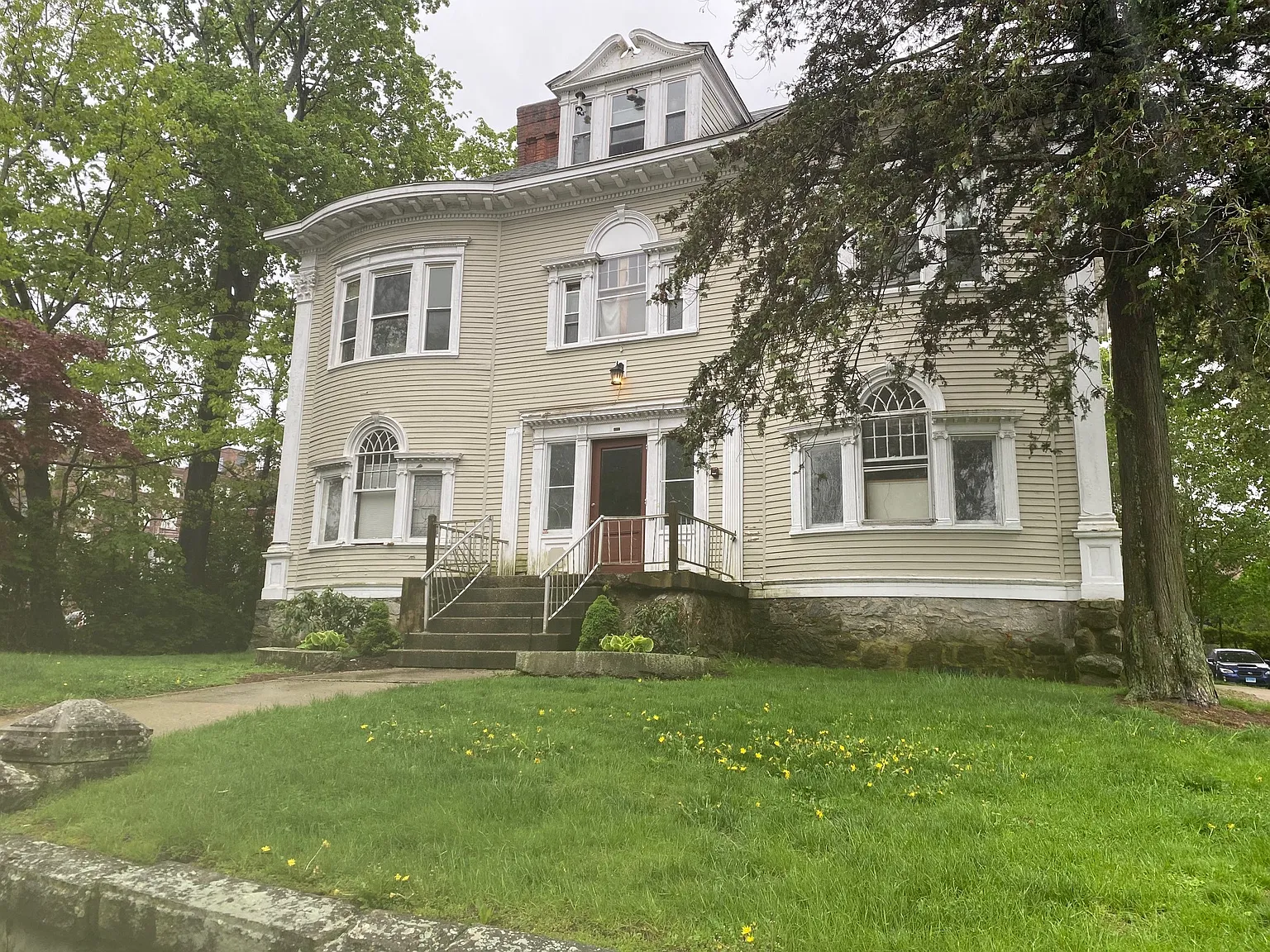 190 Broad St — Photo 1