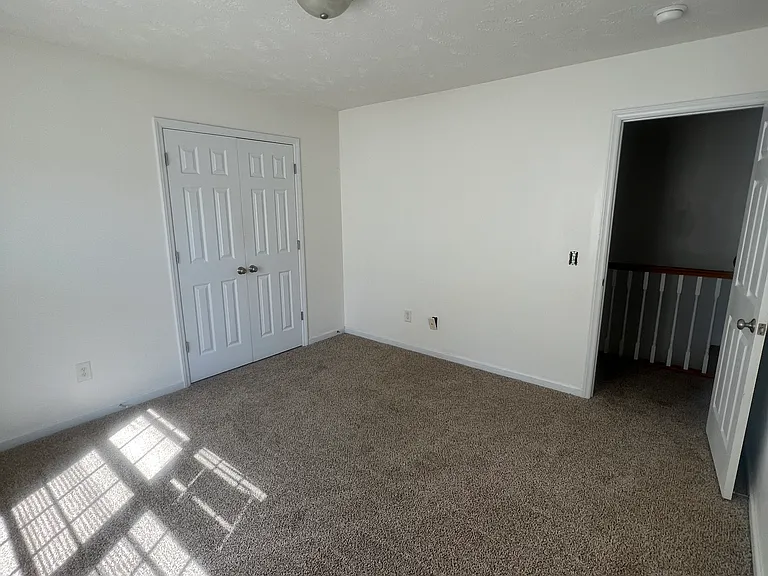 24 Sapphire Dr — Photo 16