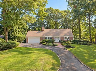 7 Soundview Dr, Port Jefferson, NY 11777