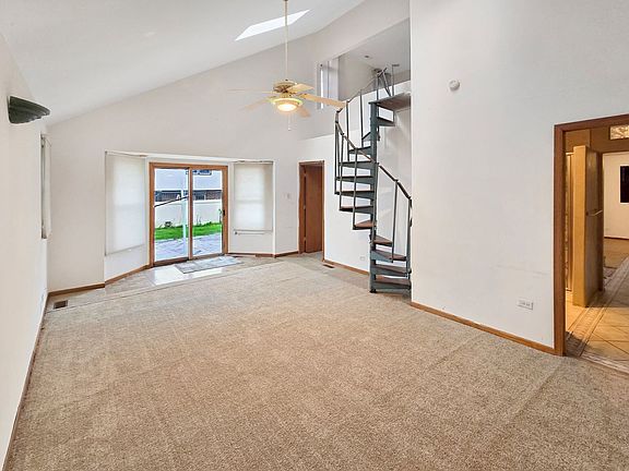 5th image of 16621 84th Ave