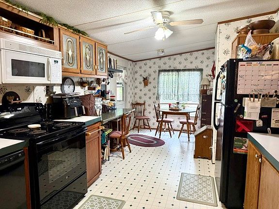 5th image of 7041 Willow Court Ln