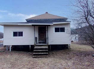 38-40 Fish And Game Rd, Hoosick Falls, NY 12090