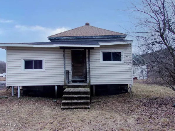 38-40 Fish and Game Road, Hoosick, NY 12090