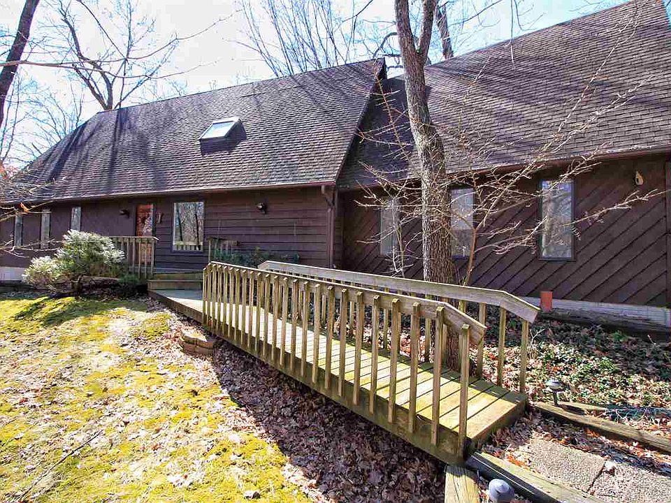 1st image of 12 Wildwood Dr