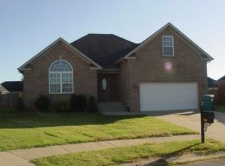 758 Buckeye Ct, Bowling Green, KY 42104