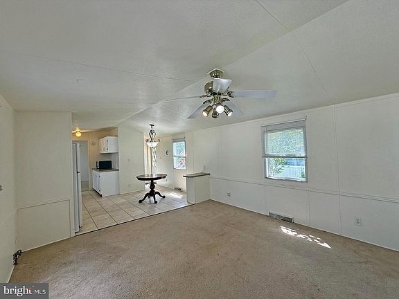 4th image of 21201 M St #M-31