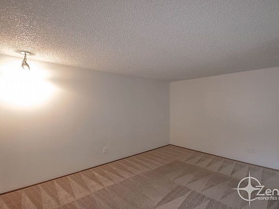 3rd image of 3004 NE 78th Ave