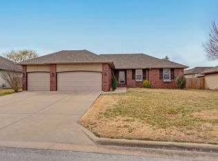 4774 W Silo Hills Dr, Springfield, MO 65802