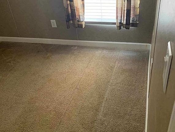 2nd image of 281 Holiday Dr