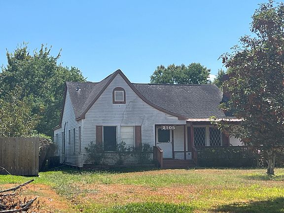 2nd image of 2105 Wright Blvd