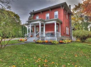 18 Center St, Union Springs, NY 13160