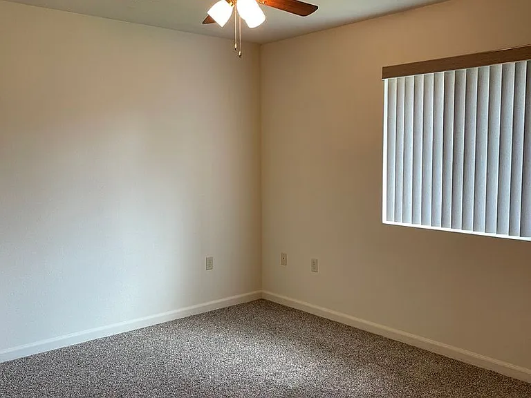 5463 Deschutes Rd — Photo 16