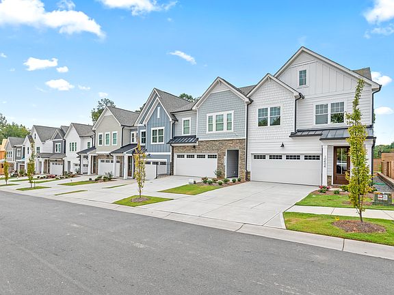 TOWNE LIVING STREETSCAPE