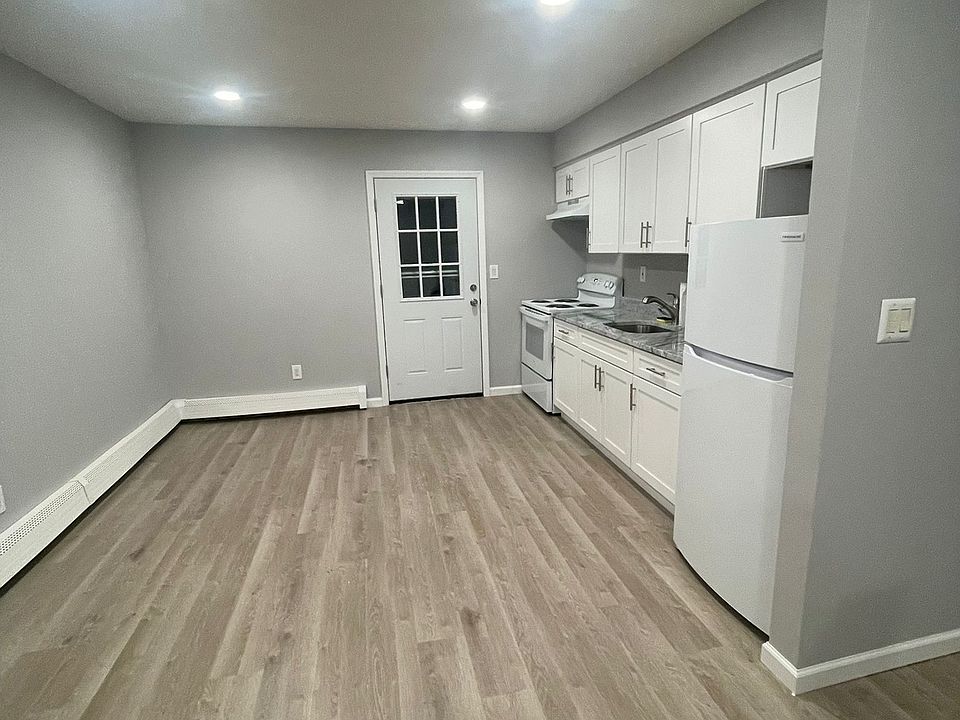 1st image of 96 Jamaica Ave