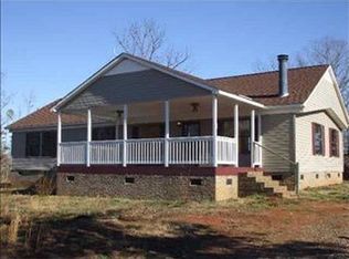132 Meares Dr, Pelzer, SC 29669