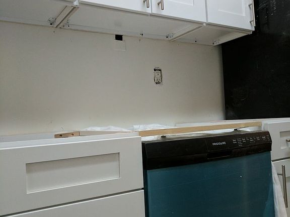3rd image of 3538 94th St APT 4A