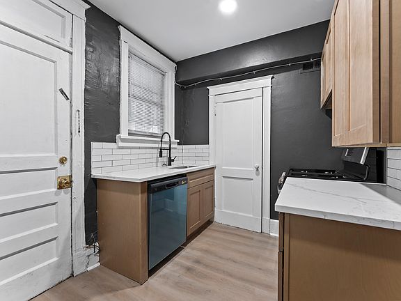 2nd image of 554 Limit Ave #304