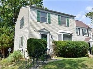 3030 Ellenwood Dr, Fairfax, VA 22031