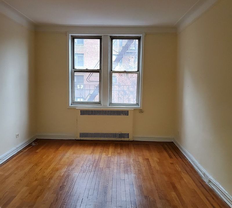 1st image of 4143 39th Pl APT 2h