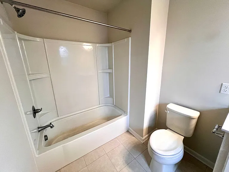 250 Cranesbill Dr — Photo 17