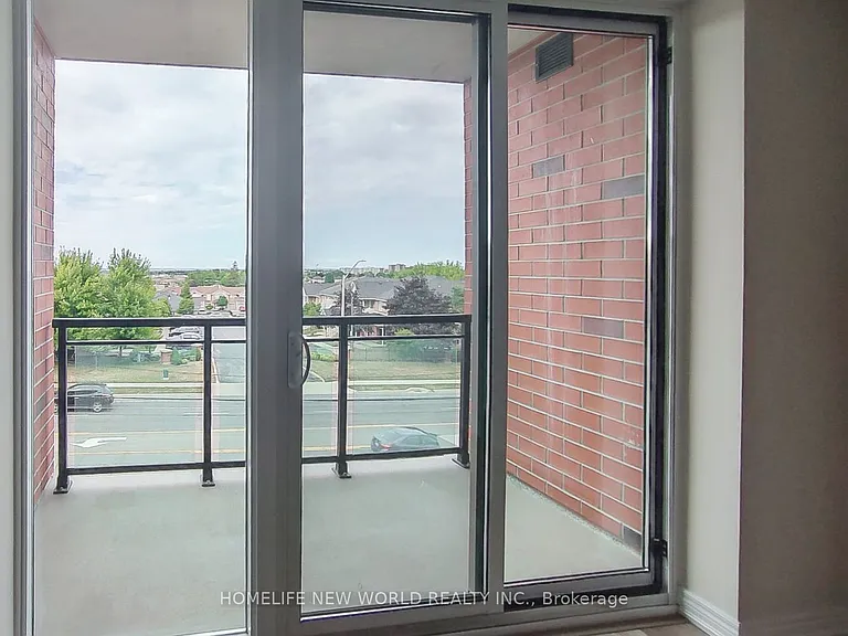 2750 King St E #301 — Photo 25