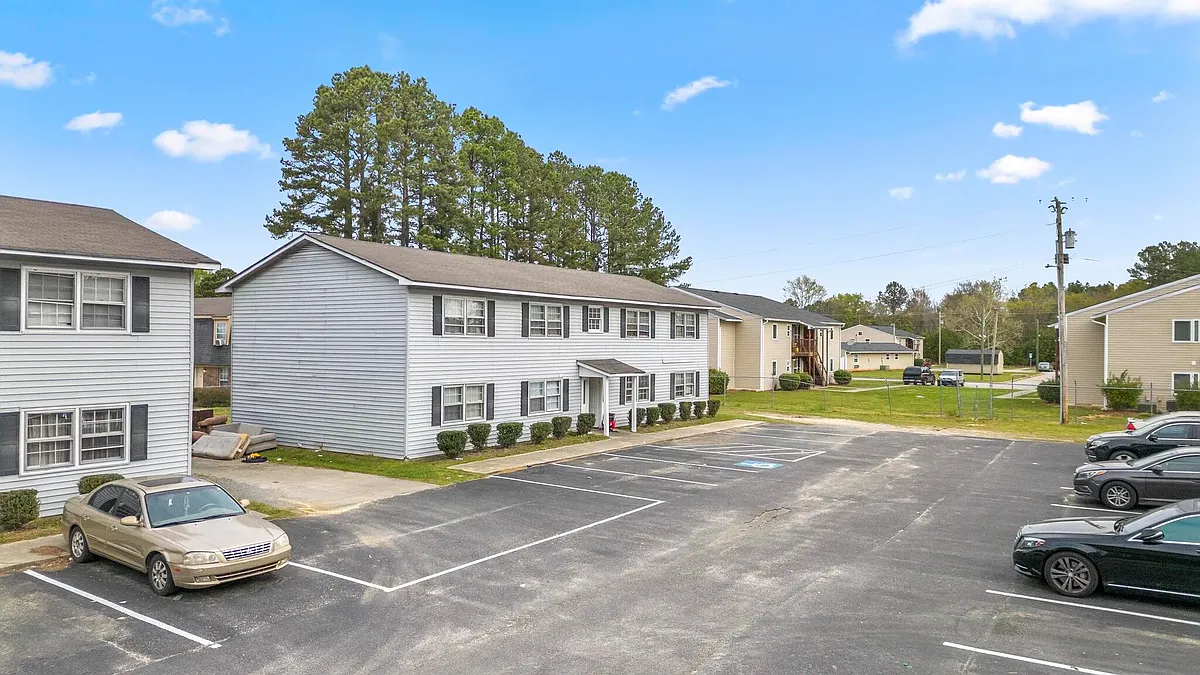Building Photo - 105 Northwood Dr #2B
