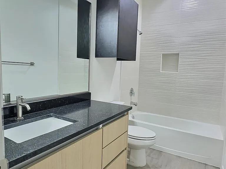 3912 Ventura Ave #1 — Photo 9